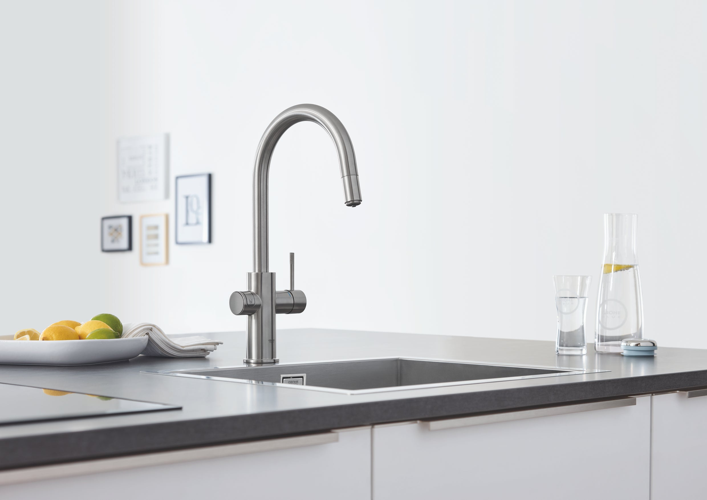 Kjøkkenbatteri rustfritt stål C-tut Grohe Blue Home bakside
