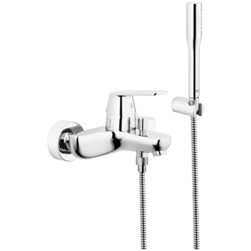 Detalj av dusjslange og veggfeste på Grohe Eurosmart Cosmopolitan badekarbatteri