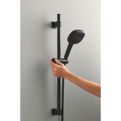 Nærbilde av justerbar dusjstang på dusjsett matt svart Grohe Vitalio Comfort