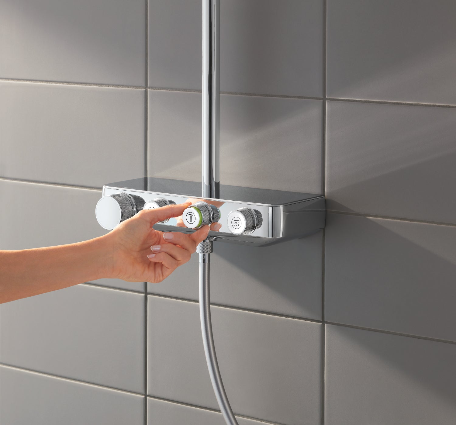 Dusjsystem termostat krom Grohe Euphoria SmartControl 310 Cube Duo montert