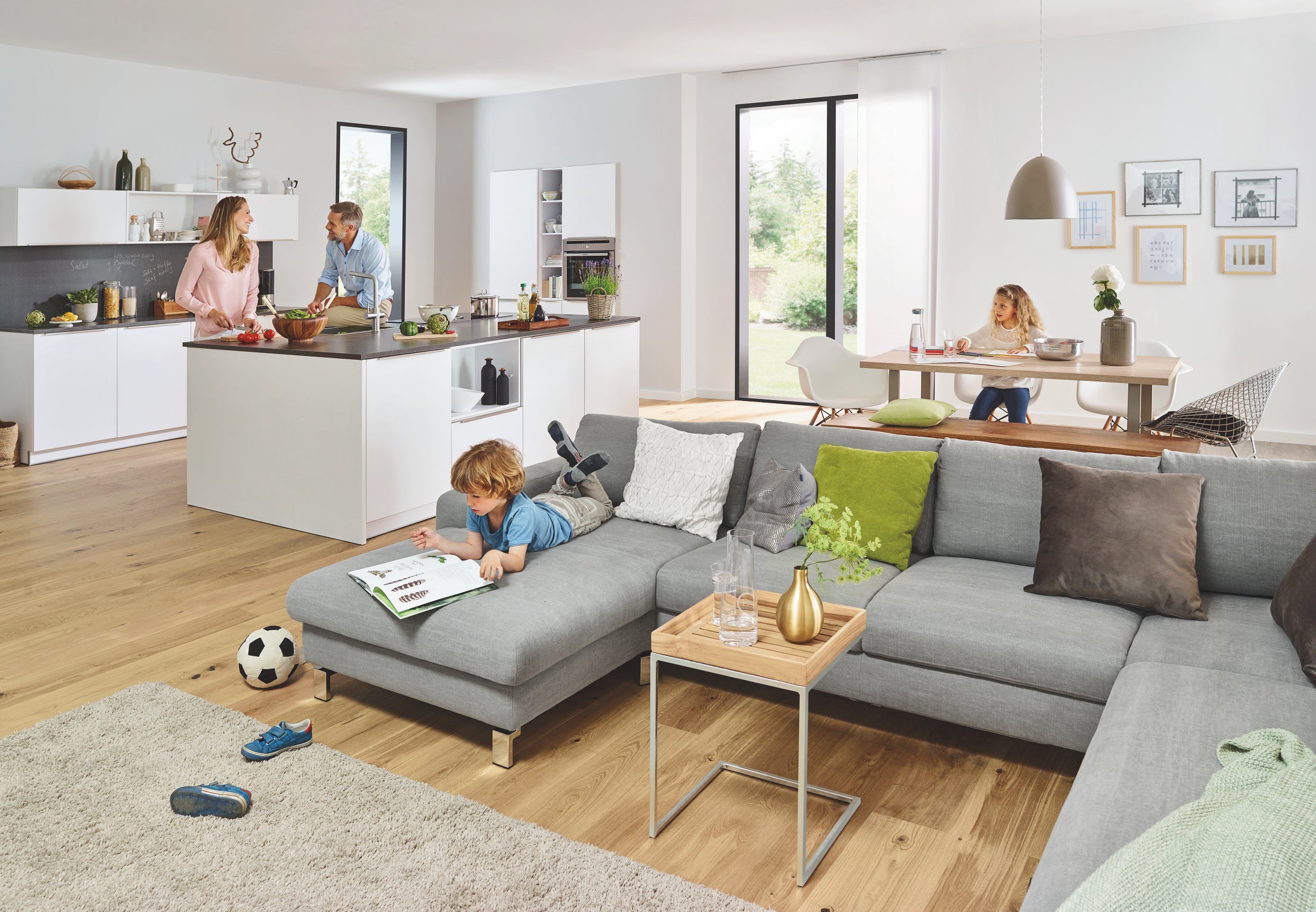 Nærbilde av håndtak på Kjøkkenbatteri børstet varm solnedgang L-tut Grohe Blue Home