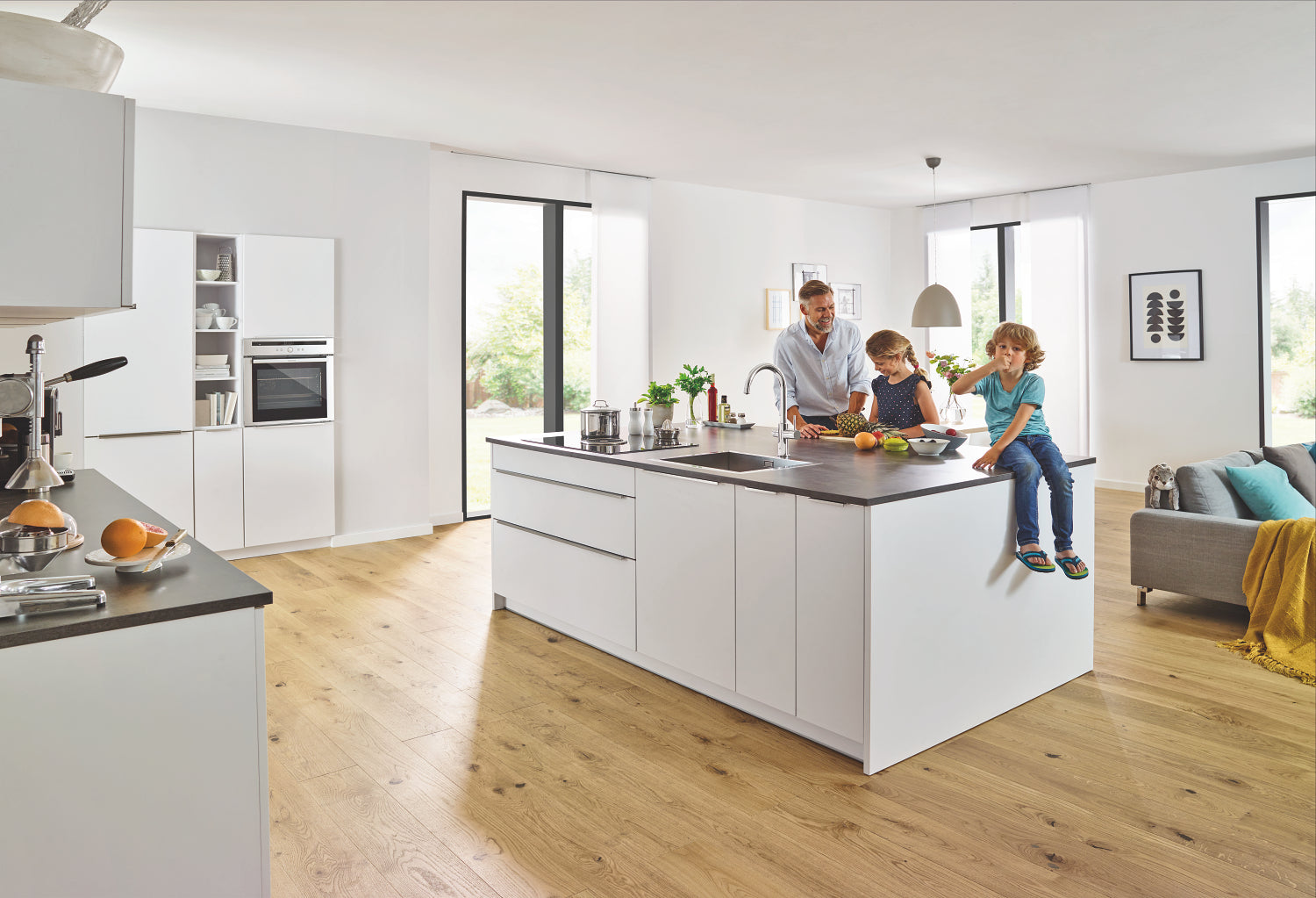 Nærbilde av håndtak på Kjøkkenbatteri startsett C-tut krom Grohe Blue Home