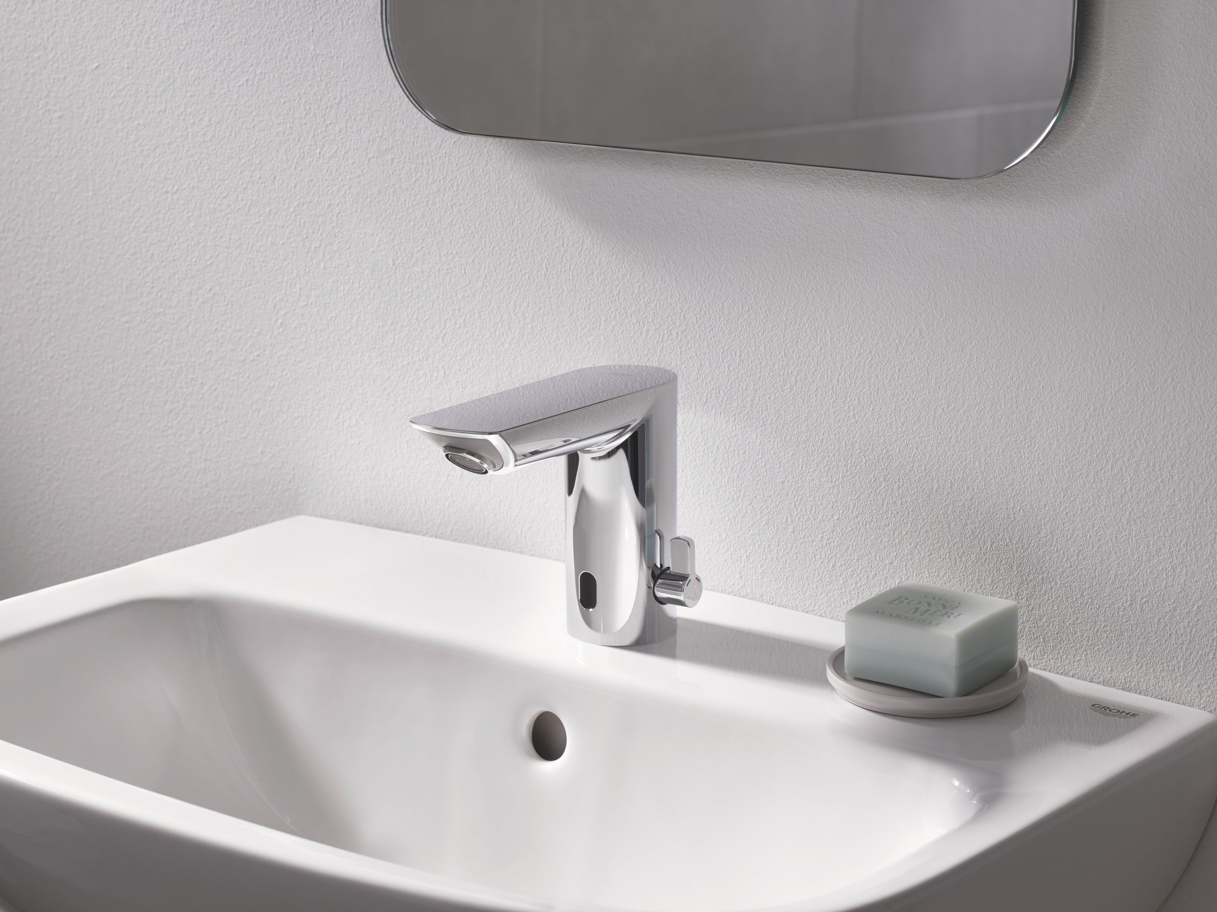 Oversikt servantbatteri berøringsfritt krom Grohe Eurosmart Cosmopolitan